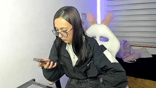 Snapshot of Brith_ness chatting on 06/11/26, 03:15 Brith ness online show from 06/11/26, 03:15