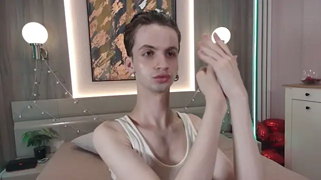 Bimbo boy  online show from 06/29/26, 01:55