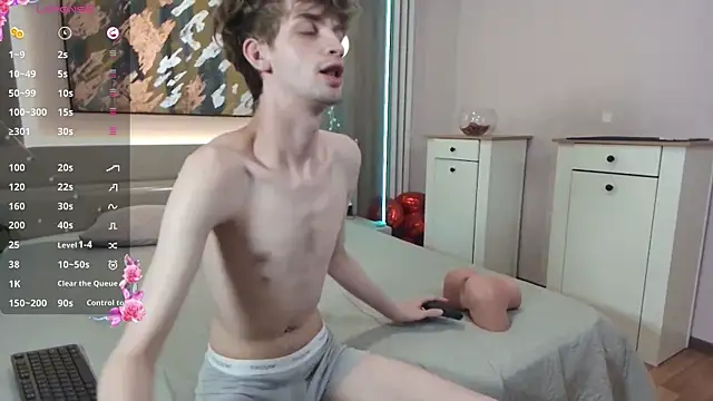 Bimbo boy  online show from 07/19/26, 02:21