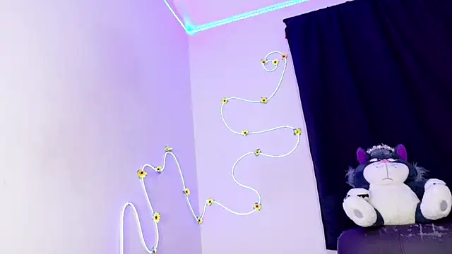 everlin 01 online show from 06/10/26, 07:46