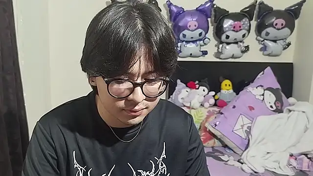 Snapshot of kuromi_boy chatting on 05/29/26, 11:14 kuromi boy online show from 05/29/26, 11:14