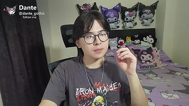 Snapshot of kuromi_boy chatting on 06/05/26, 04:30 kuromi boy online show from 06/05/26, 04:30