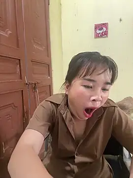 Lili 019 online show from 05/28/26, 08:33