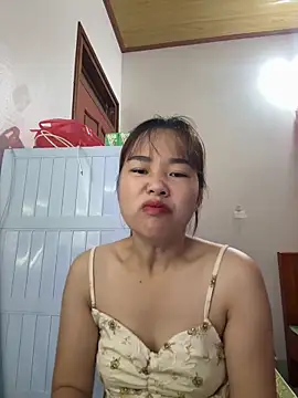 Lili 019 online show from 06/17/26, 02:14