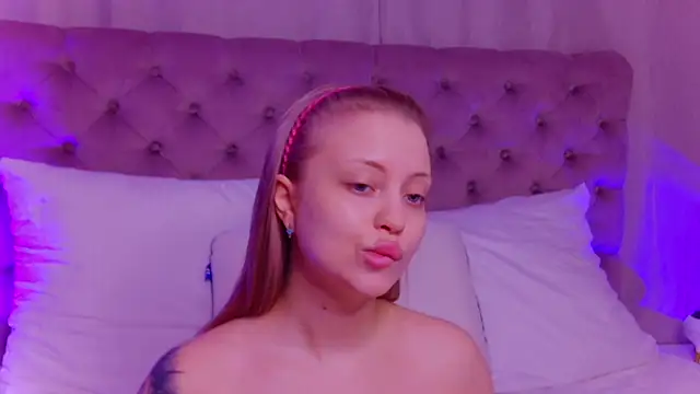 Snapshot of DorissHilton chatting on 05/21/26, 06:04 DorissHilton online show from 05/21/26, 06:04