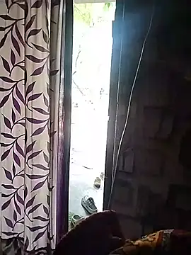 Snapshot of deshi_bhabi_sona chatting on 06/17/26, 08:39 deshi bhabi sona online show from 06/17/26, 08:39