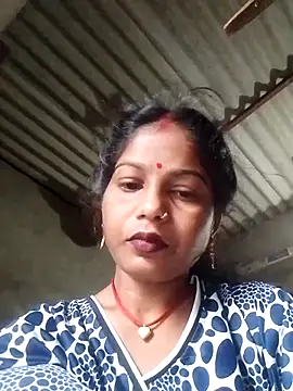 Snapshot of CHANDNi_700 chatting on 06/04/26, 12:38 CHANDNi 700 online show from 06/04/26, 12:38