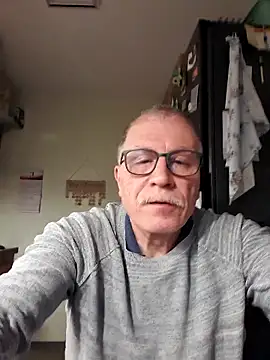 Snapshot of NextAct92 chatting on 05/12/26, 01:58 NextAct92 online show from 05/12/26, 01:58