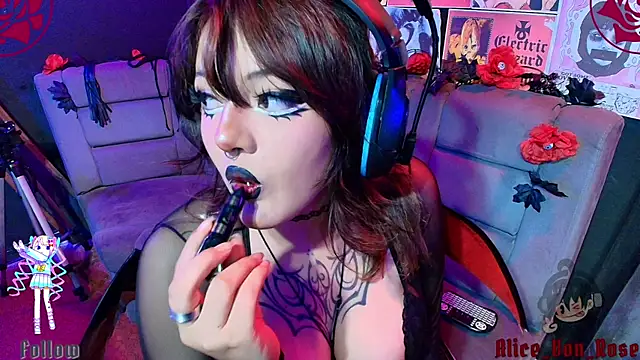 Alice von rose online show from 06/27/26, 05:23