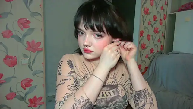 Snapshot of DarkxFoxy chatting on 06/08/26, 03:23 DarkxFoxy online show from 06/08/26, 03:23