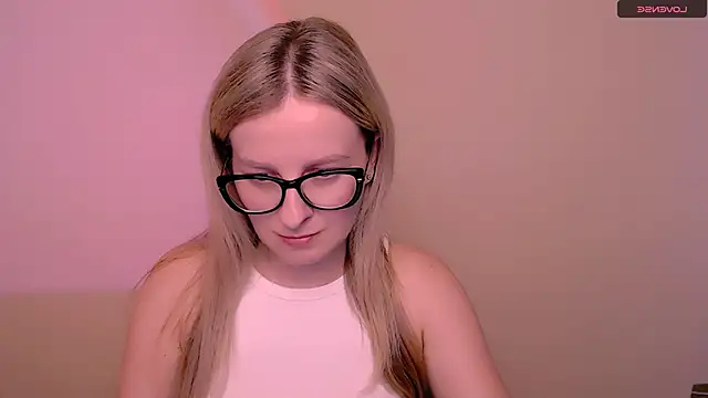 MariaTess  online show from 05/25/26, 12:22