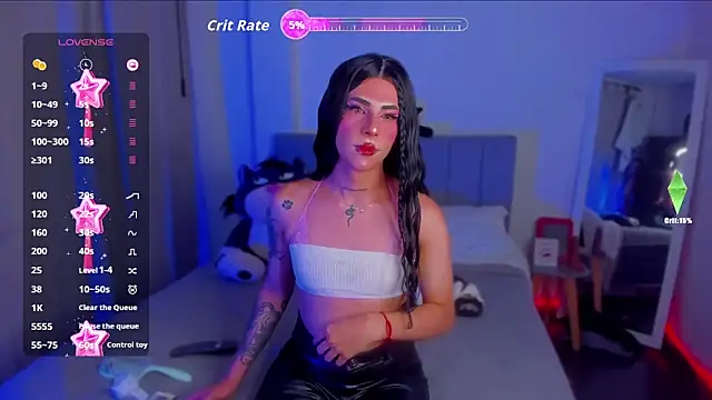 Snapshot of Emily_cute09 chatting on 05/25/26, 01:11 Emily cute09 online show from 05/25/26, 01:11