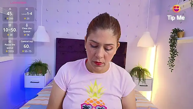 Snapshot of Sirenyrouss chatting on 05/28/26, 03:59 Sirenyrouss online show from 05/28/26, 03:59
