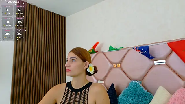 Juliia cruz  online show from 07/09/26, 11:36