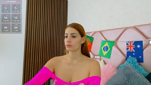 Juliia cruz  online show from 07/15/26, 11:26