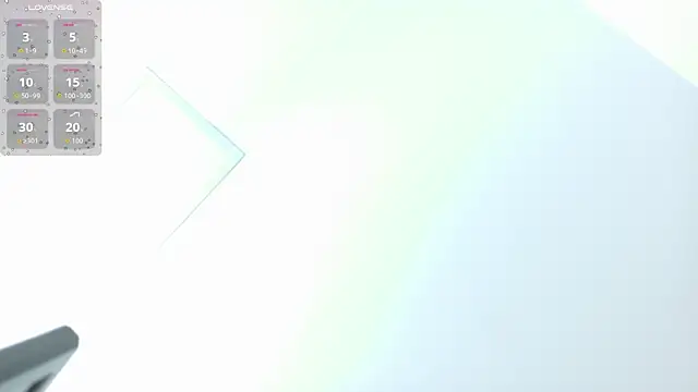 Juliia cruz  online show from 07/18/26, 10:41