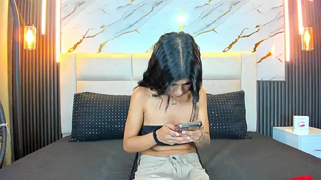 Snapshot of ViolettGracee chatting on 07/12/26, 12:45 ViolettGracee online show from 07/12/26, 12:45