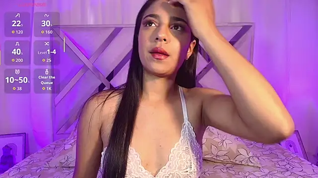 thalia gomez   online show from 07/02/26, 08:26
