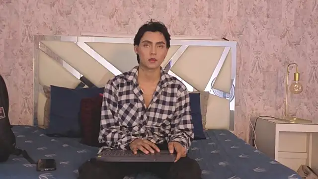 Snapshot of tian_sex chatting on 07/09/26, 08:24 tian sex online show from 07/09/26, 08:24