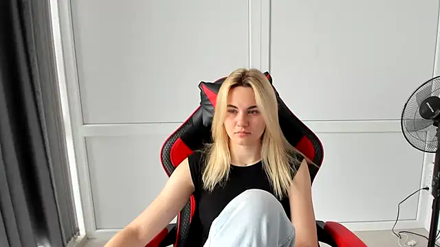 Emma starrs  online show from 07/08/26, 06:51