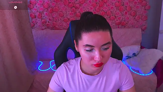 Lola Leeee online show from 05/12/26, 12:57