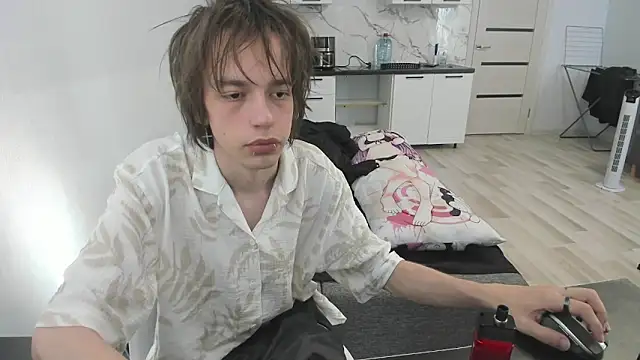 Nolan Sagee online show from 06/13/26, 05:16