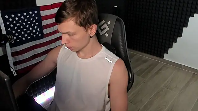 More than friend online show from 07/25/26, 04:26