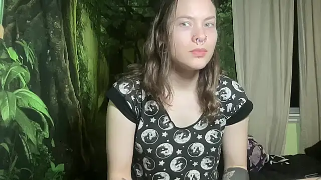 Snapshot of mo0ngoddess chatting on 01/18/25, 07:38 mo0ngoddess online show from 01/18/25, 07:38