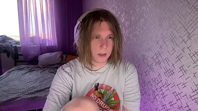 Snapshot of Hirtay chatting on 06/08/26, 01:28 Hirtay online show from 06/08/26, 01:28
