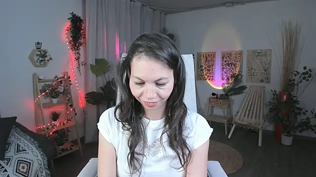 Snapshot of TrasyMorris chatting on 05/22/26, 03:35 TrasyMorris online show from 05/22/26, 03:35