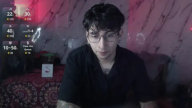 Snapshot of Adrian_Kane chatting on 05/26/26, 04:19 Adrian Kane online show from 05/26/26, 04:19