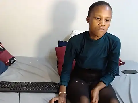 Snapshot of CandieCrushZA chatting on 05/17/26, 08:23 CandieCrushZA online show from 05/17/26, 08:23