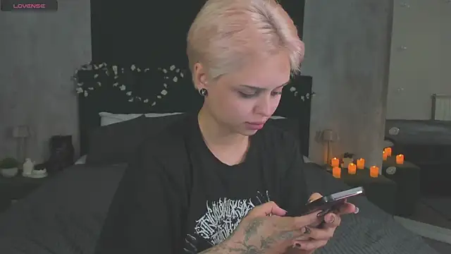 Emmy-Brooks online show from 07/29/26, 10:02