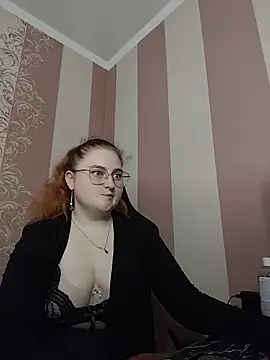 FoxyFlameX online show from 06/10/26, 07:51