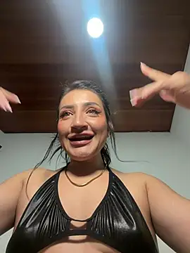 Charlottee01- online show from 07/16/26, 08:48