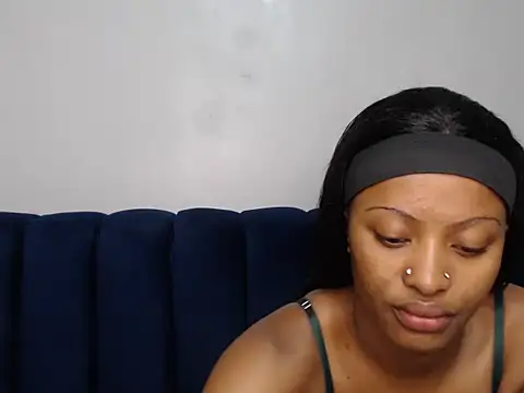 Youngling05 online show from 06/26/26, 06:18