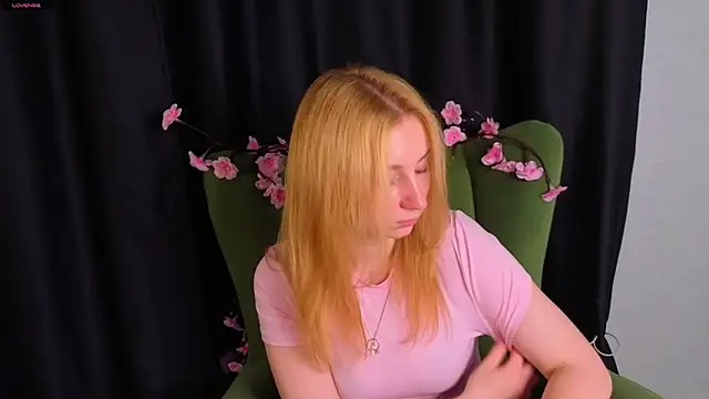 RosalieHandley online show from 06/11/26, 12:03