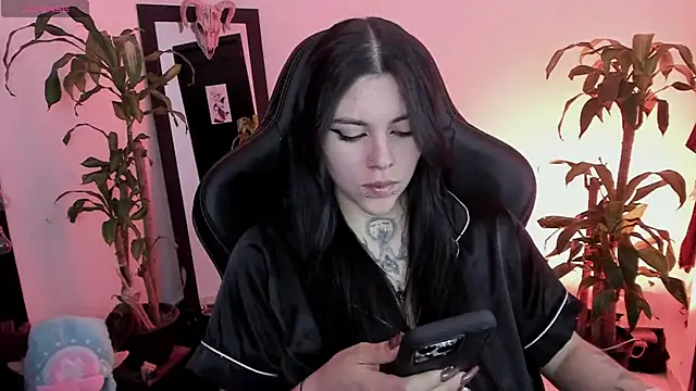 MissCharlottte 18 online show from 07/02/26, 04:07