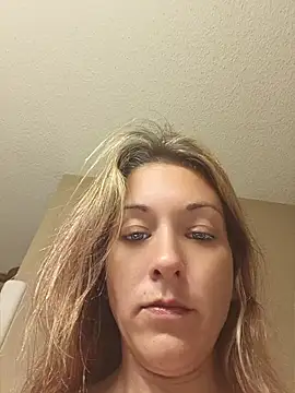 missbellastar online show from 06/22/26, 02:24
