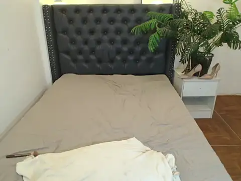 Snapshot of Urbabydollxxx chatting on 05/25/26, 07:31 Urbabydollxxx online show from 05/25/26, 07:31