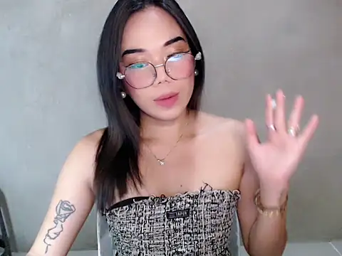 Snapshot of Urbabydollxxx chatting on 06/07/26, 05:27 Urbabydollxxx online show from 06/07/26, 05:27