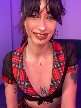 Lilith dark off online show from 06/18/26, 01:37