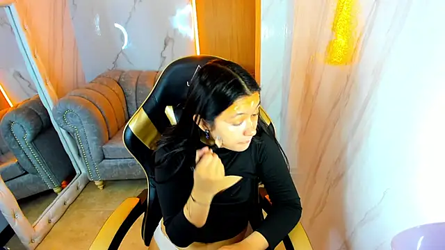 Snapshot of HoneyDoll_tf chatting on 06/08/26, 12:49 HoneyDoll tf online show from 06/08/26, 12:49
