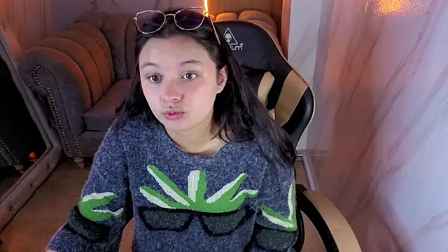 HoneyDoll tf online show from 06/17/26, 01:01