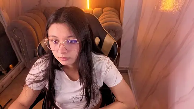 HoneyDoll tf online show from 06/25/26, 12:42