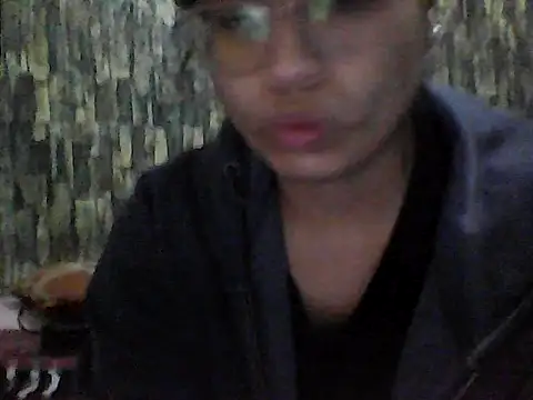 Snapshot of BabyCinnamon1 chatting on 06/15/26, 03:42 BabyCinnamon1 online show from 06/15/26, 03:42