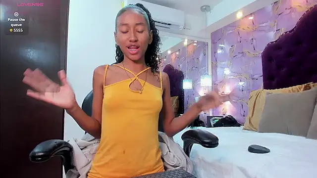 vicky castillo online show from 07/12/26, 07:49
