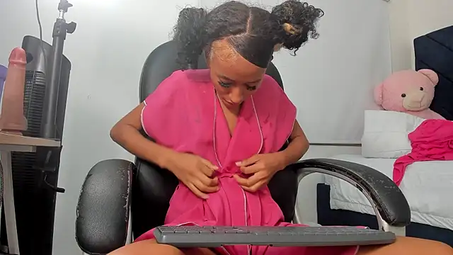 vicky castillo online show from 07/26/26, 08:10