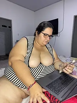marianacooper1234 online show from 05/27/26, 02:08