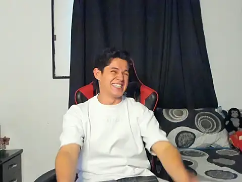 Erick Wallace online show from 06/26/26, 05:06